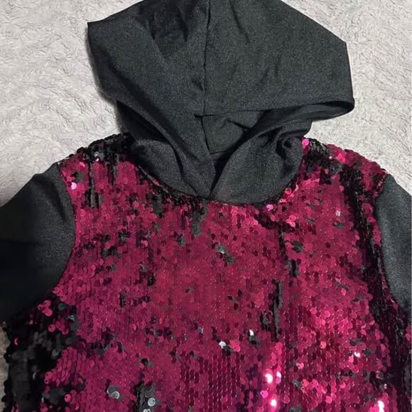 Girls Crop Top Size Small - Picture 2 of 4